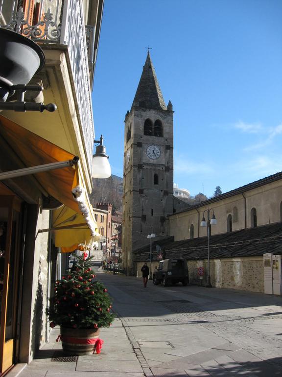 Monolocale In Via Pedonale Daire Saint-Vincent Dış mekan fotoğraf